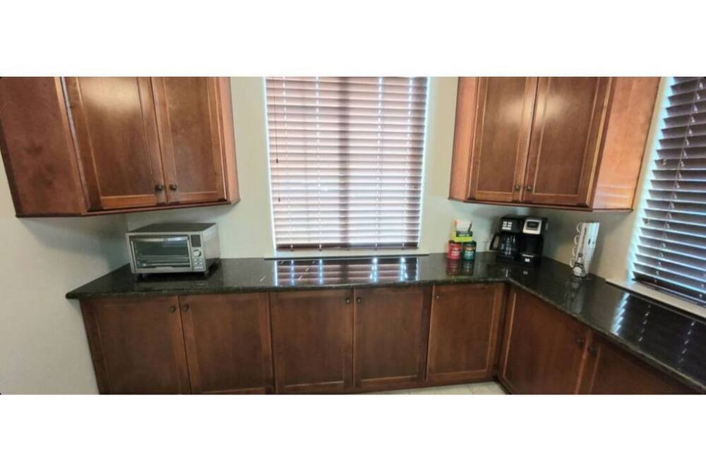 Photo of Kitchen in Roosevelt