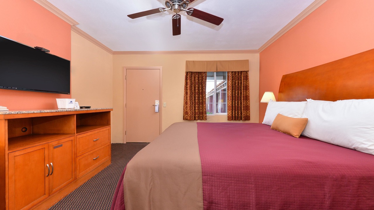 Photo of Bedroom in Porterville