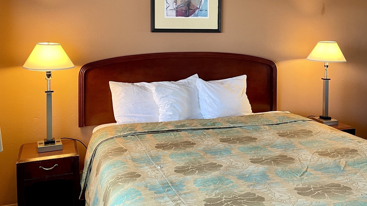 Photo of Bedroom in Red Bluff