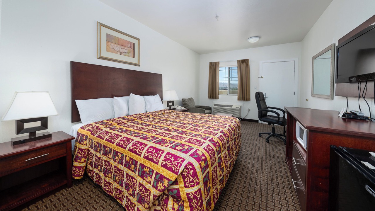 Photo of Bedroom in Ridgecrest