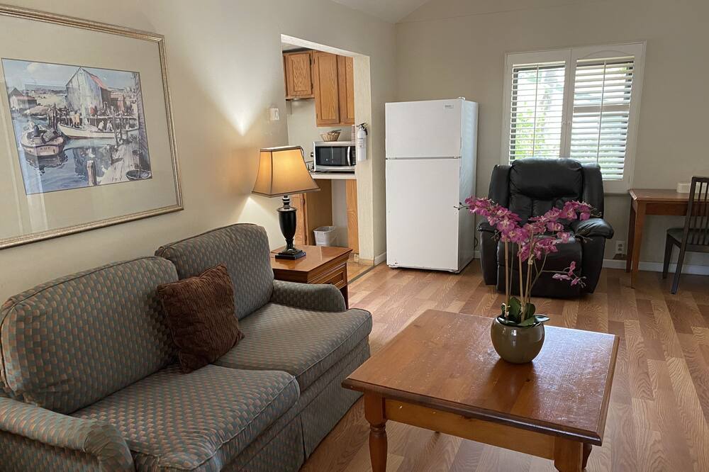 Photo of Livingroom in Northeast Carmel