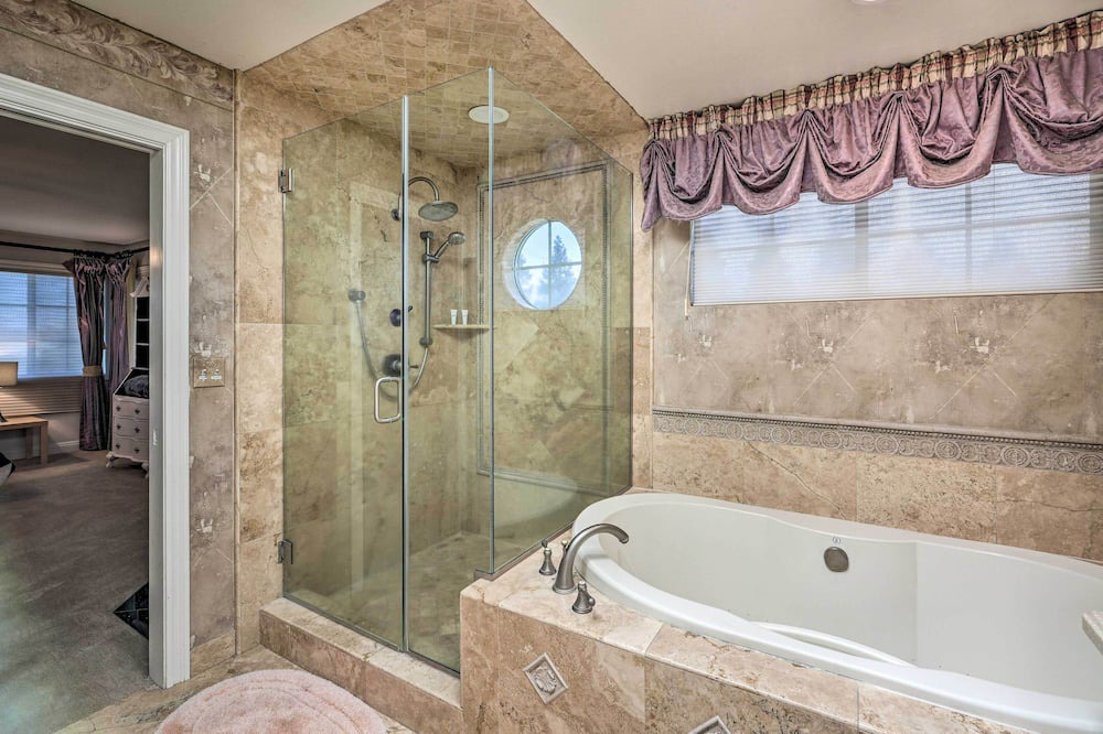 Photo of Bathroom in Galt