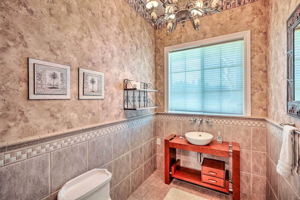 Photo of Bathroom in Galt