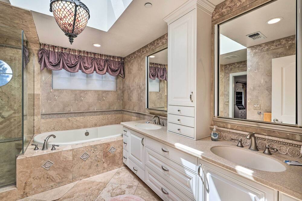 Photo of Bathroom in Galt