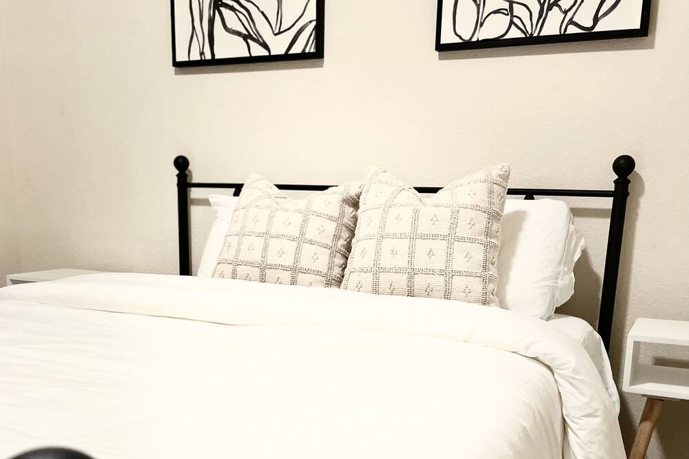 Photo of Bedroom in Merced