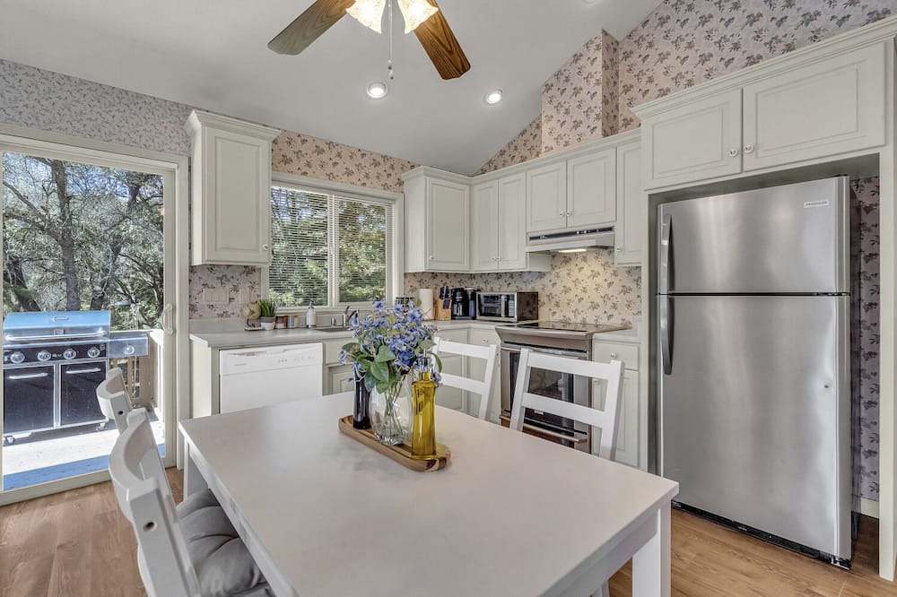Photo of Kitchen in Grass Valley