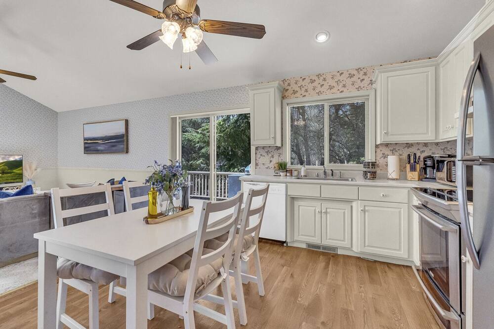 Photo of Kitchen in Grass Valley