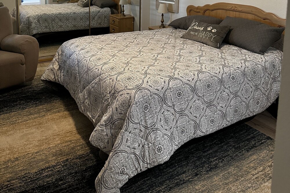 Photo of Bedroom in Thousand Palms
