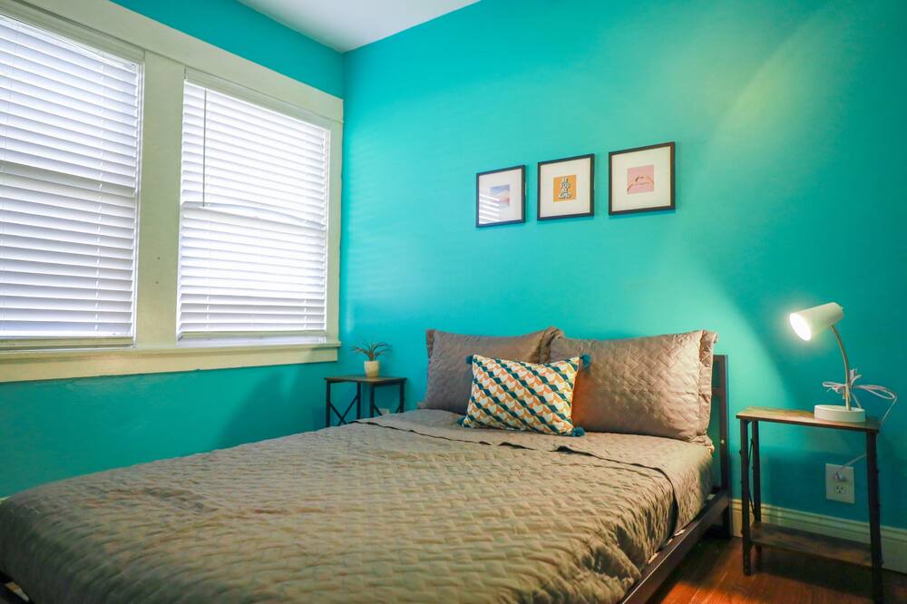 Photo of Bedroom in Bakersfield