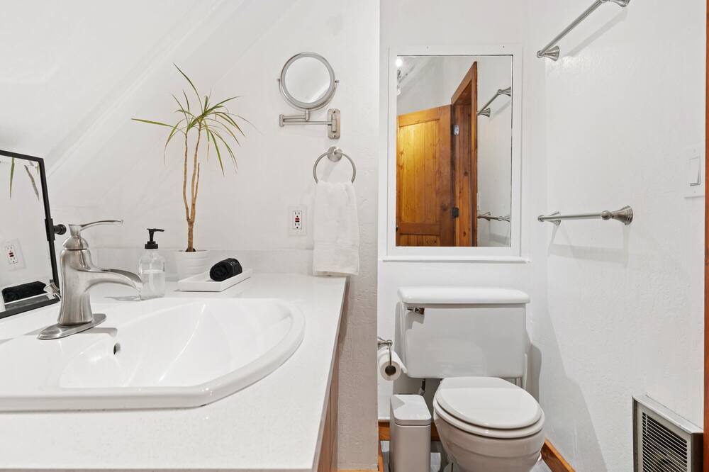 Photo of Bathroom in Pla-Vada Woodlands