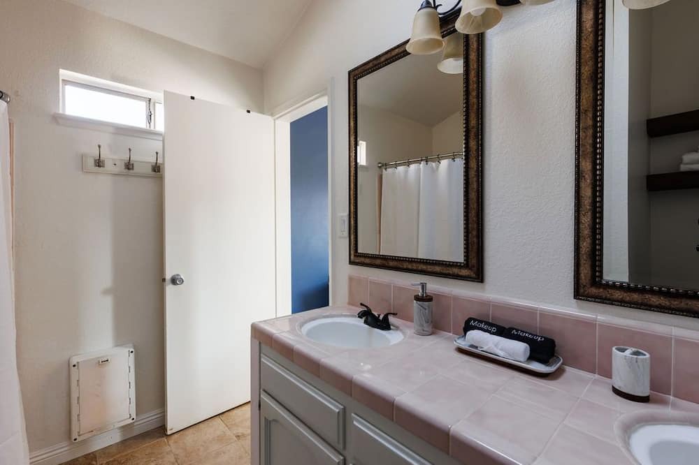 Photo of Bathroom in Clovis