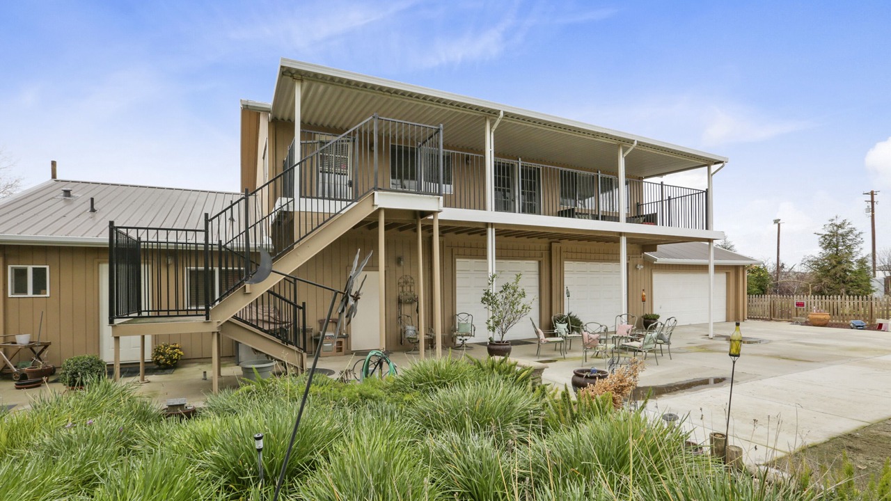 Photo of Outdoor in Tulare