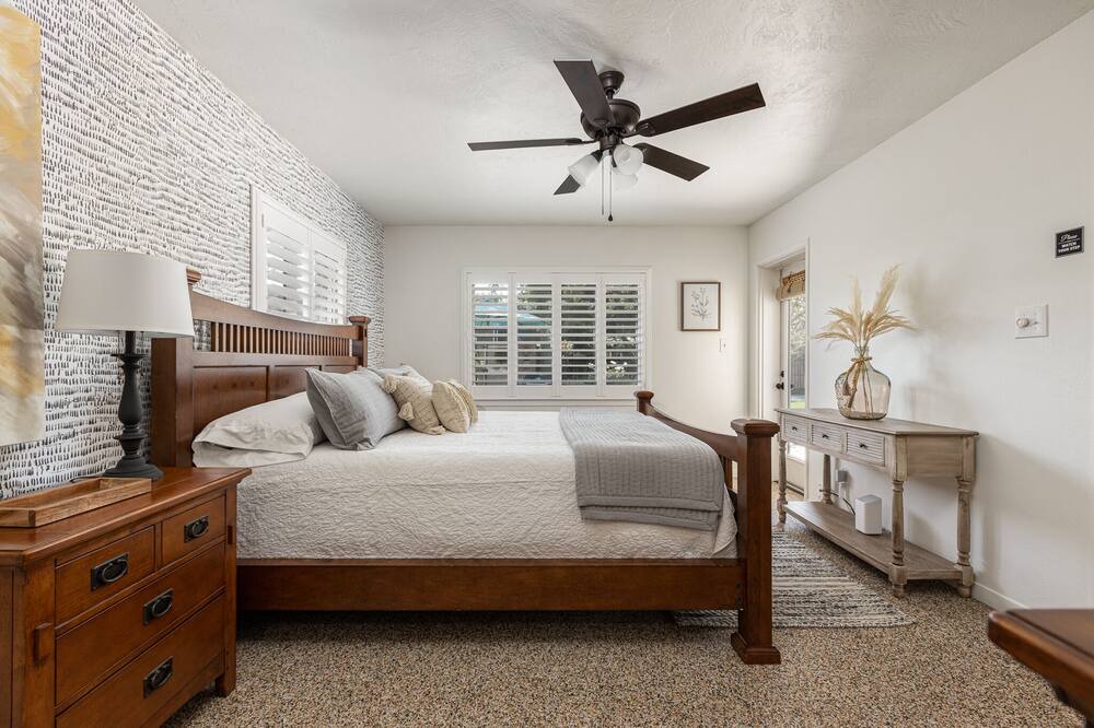 Photo of Bedroom in Hanford