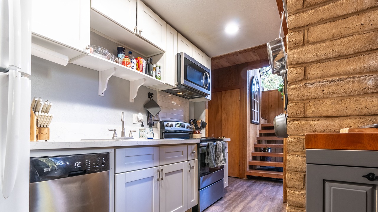 Photo of Kitchen in Sierra Cedars