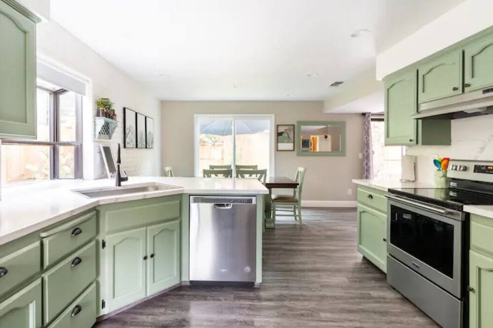Photo of Kitchen in Raisin
