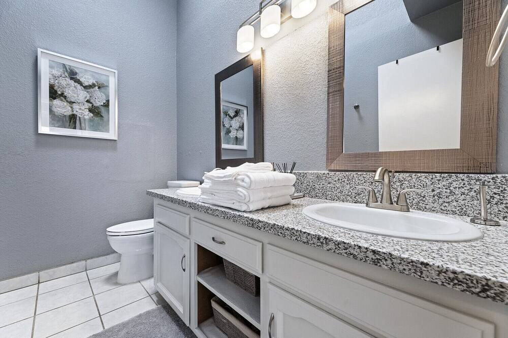 Photo of Bathroom in Clovis