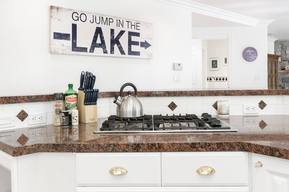 Photo of Kitchen in Oak Shores