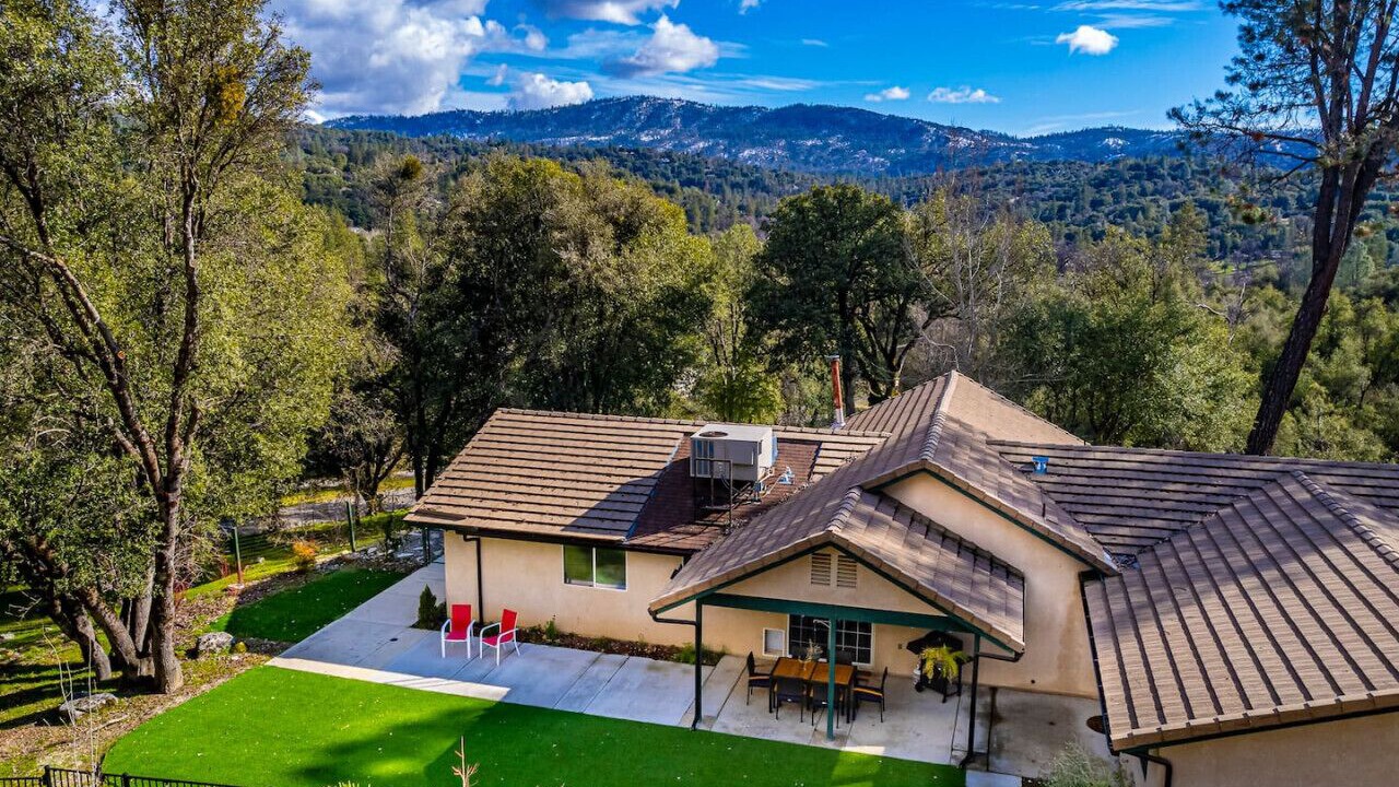 Photo of Outdoor in Oakhurst