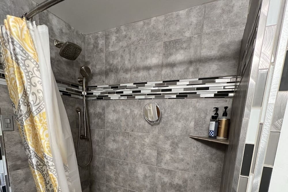 Photo of Bathroom in West Bishop