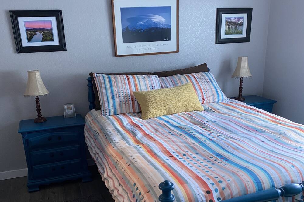 Photo of Bedroom in Redding