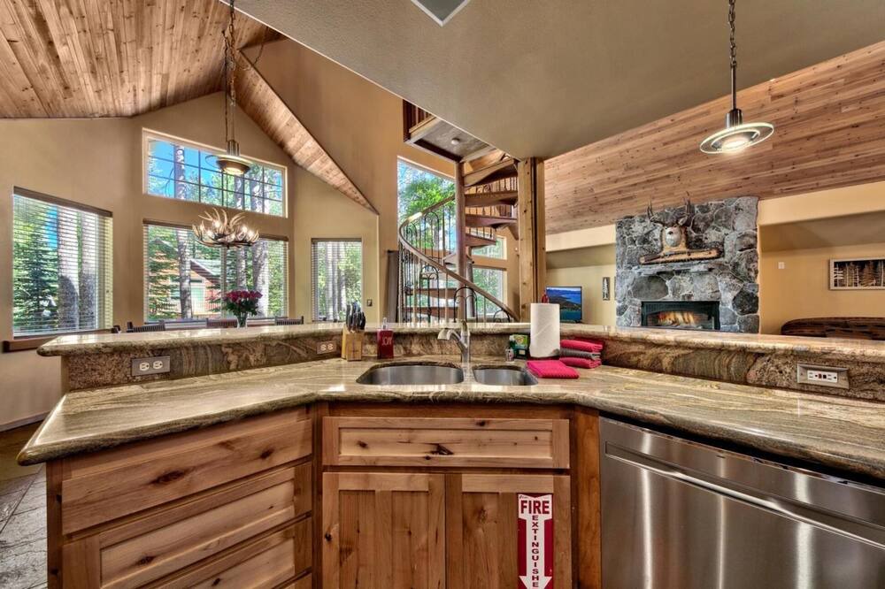 Photo of Kitchen in Tahoe Paradise