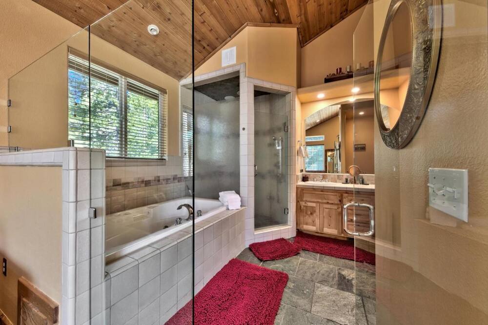 Photo of Bathroom in Tahoe Paradise