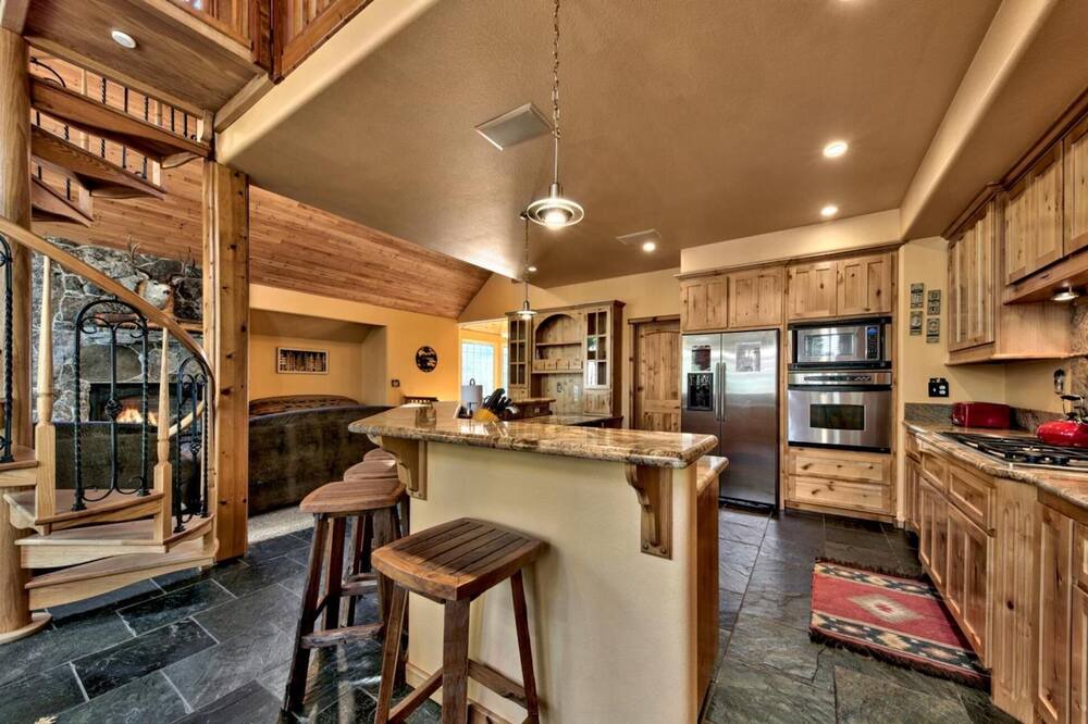 Photo of Kitchen in Tahoe Paradise
