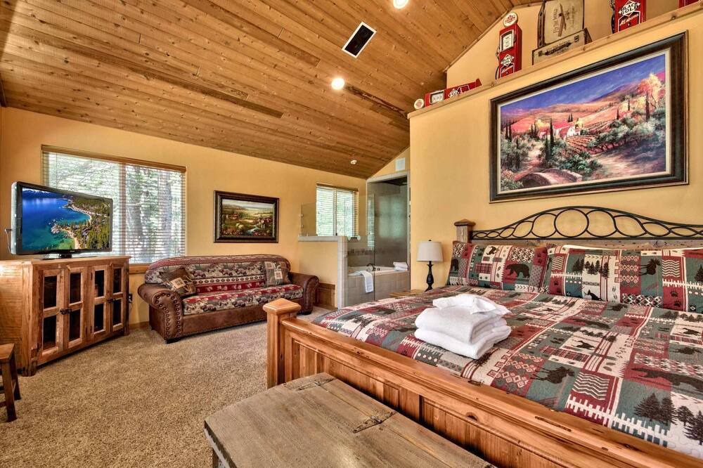 Photo of Bedroom in Tahoe Paradise