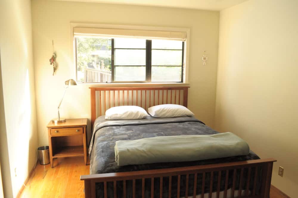 Photo of Bedroom in Moraga