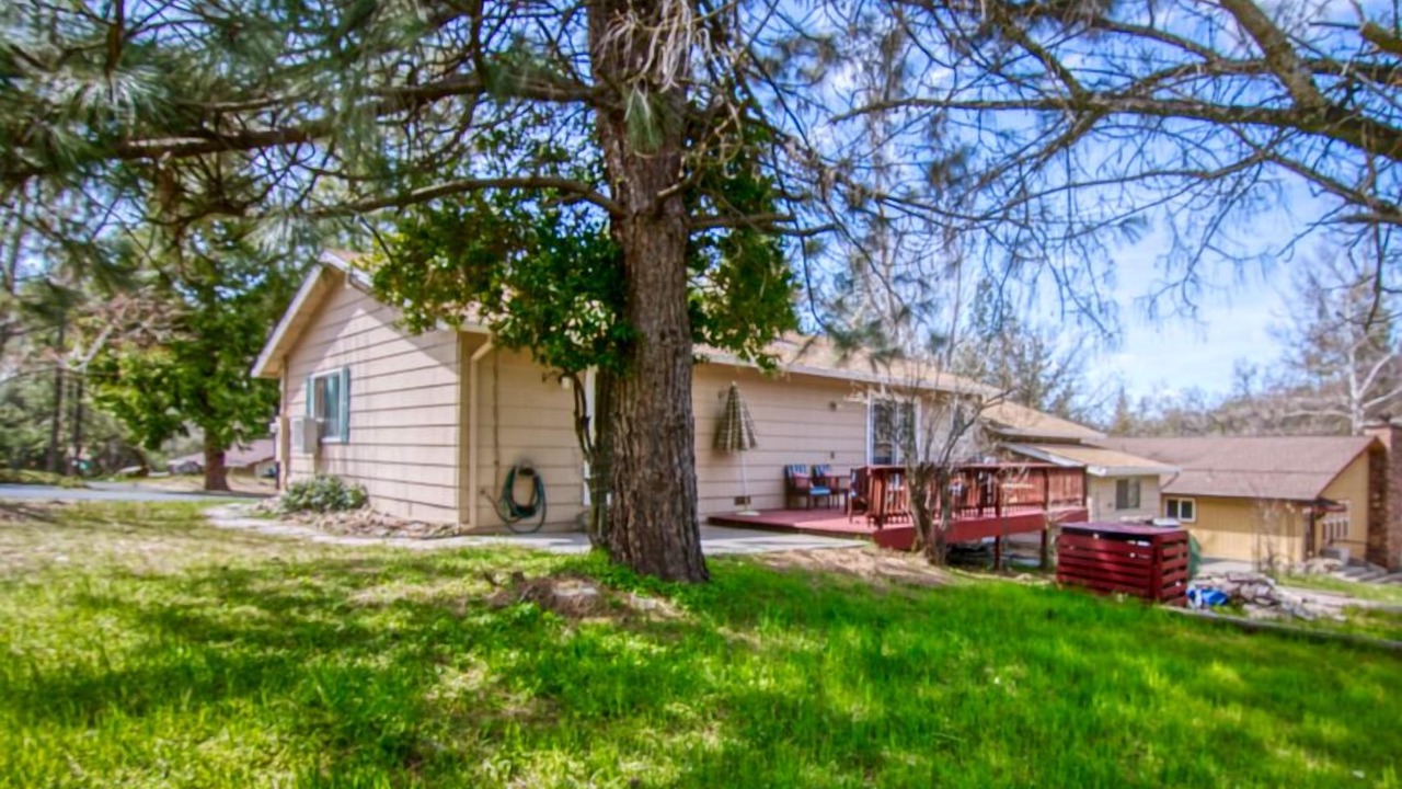 Photo of Outdoor in Groveland