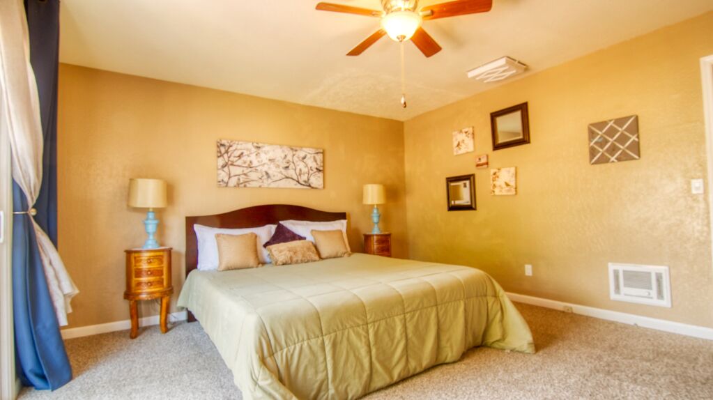 Photo of Bedroom in Groveland