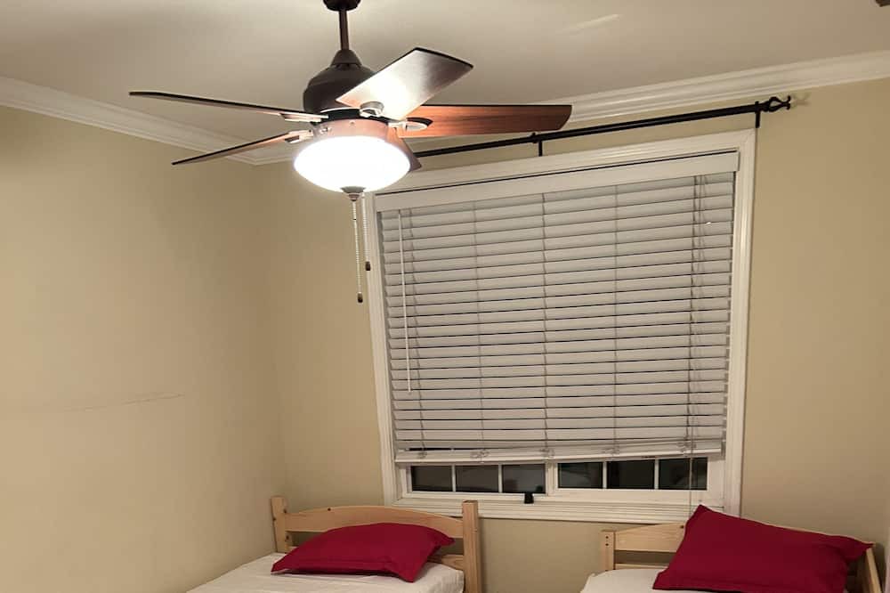 Photo of Bedroom in Cambrian Park