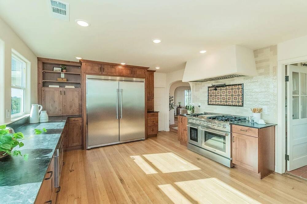 Photo of Kitchen in Reedley