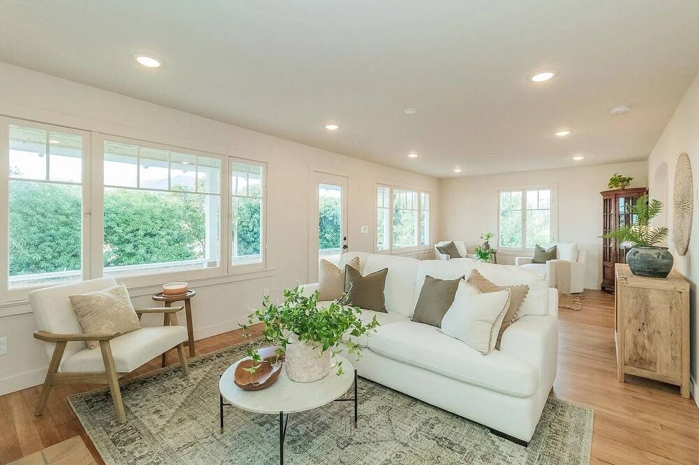 Photo of Livingroom in Reedley