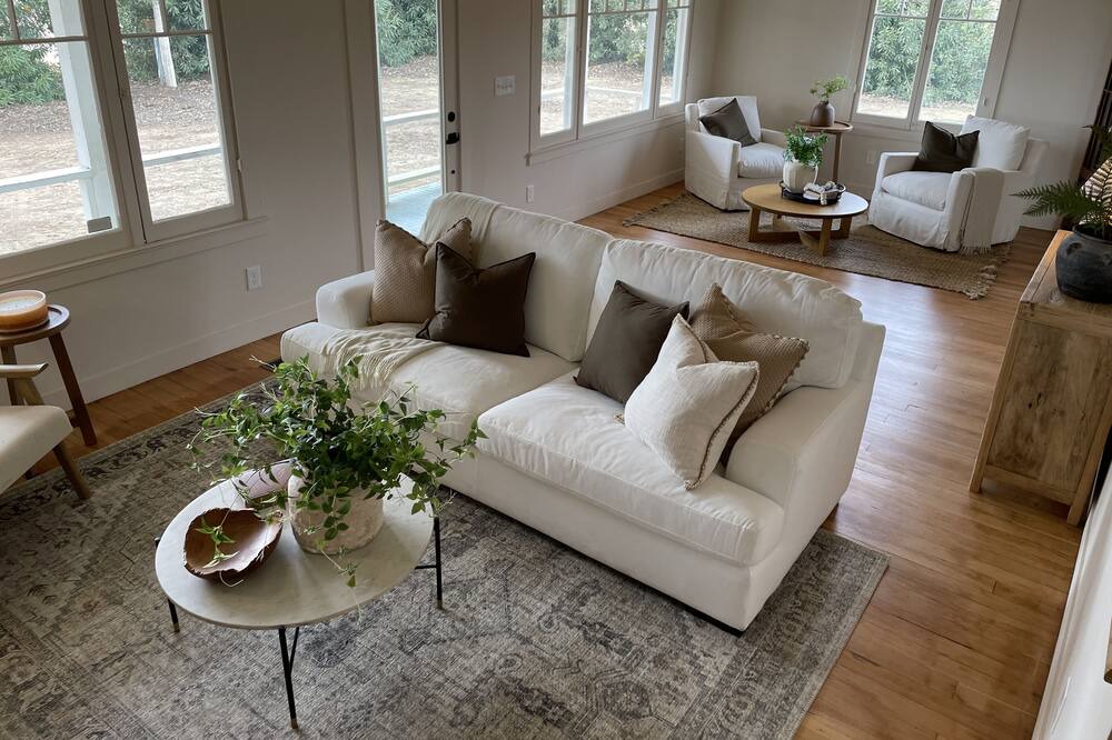 Photo of Livingroom in Reedley