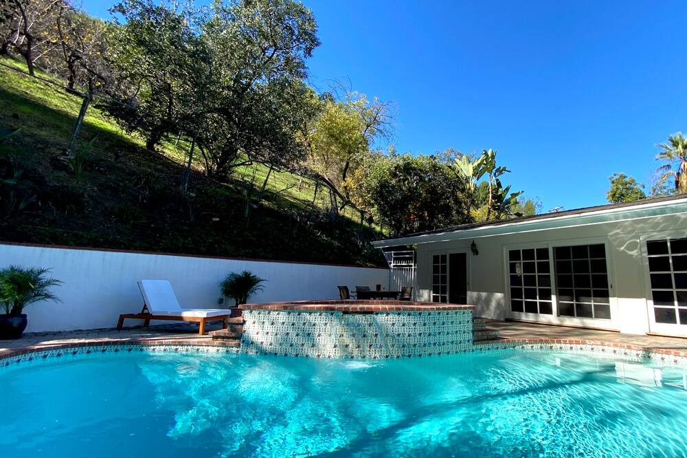 Photo of Outdoor in Studio City