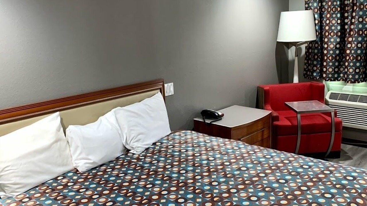Photo of Bedroom in La Puente