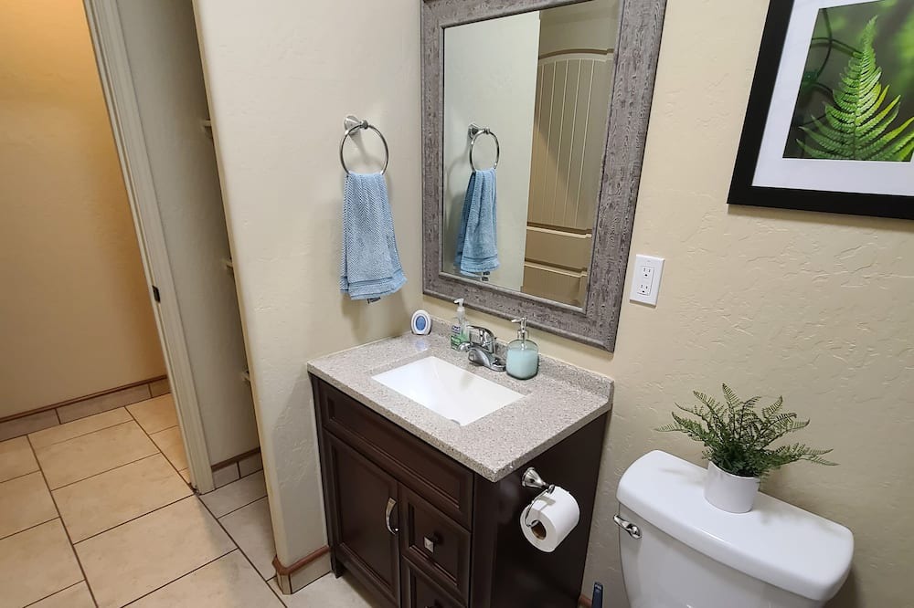 Photo of Bathroom in Porterville