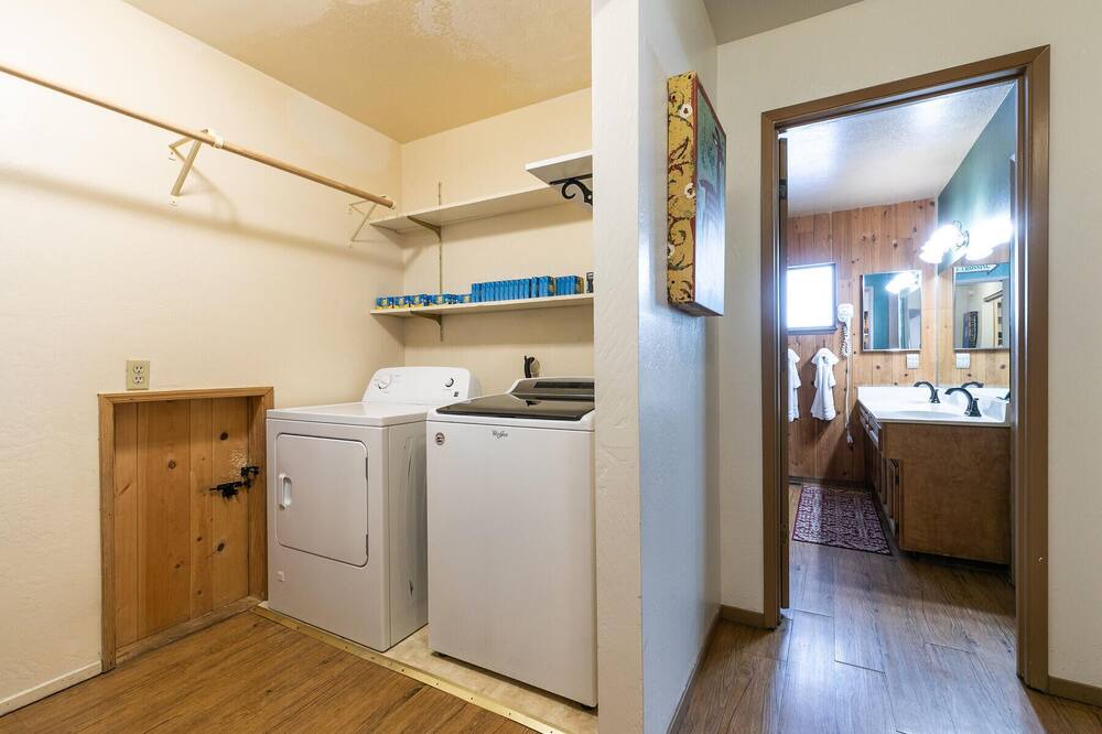 Photo of Bedroom in Kingswood Estates
