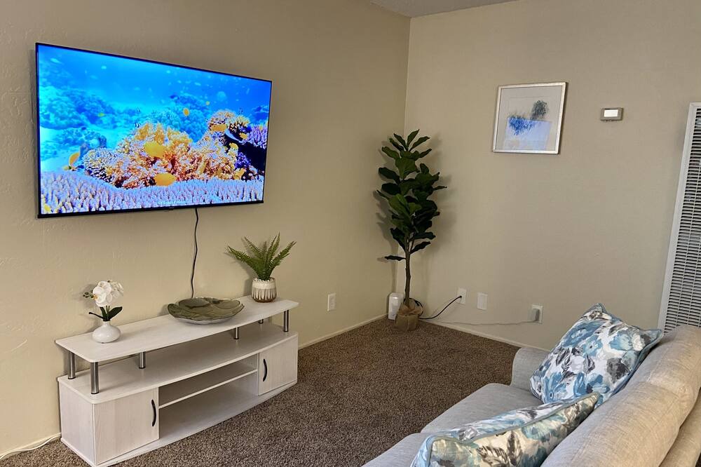 Photo of Livingroom in Lafayette