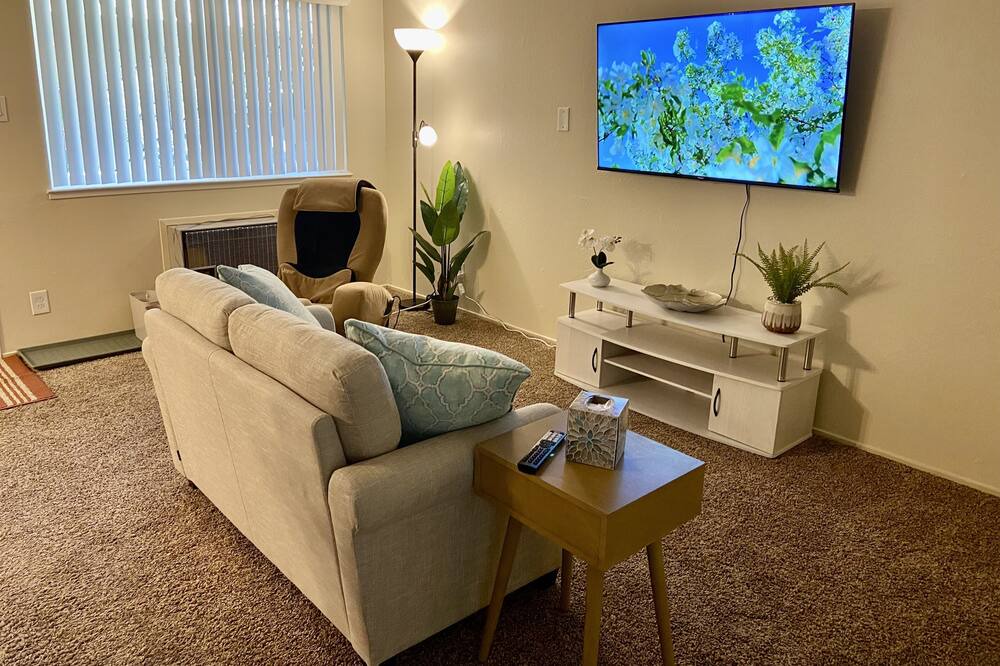 Photo of Livingroom in Lafayette