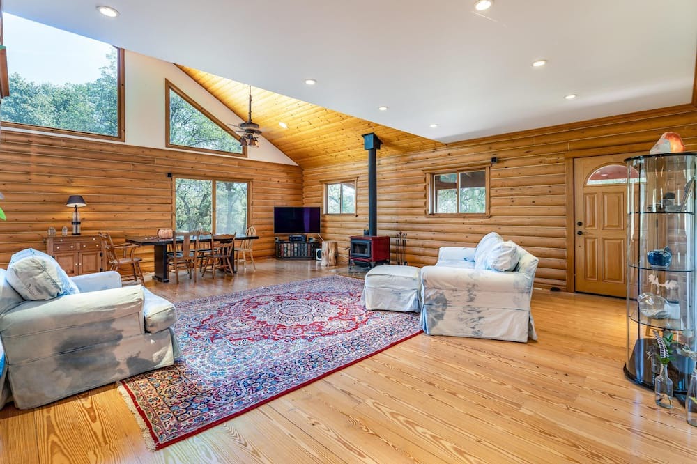 Photo of Livingroom in North Fork