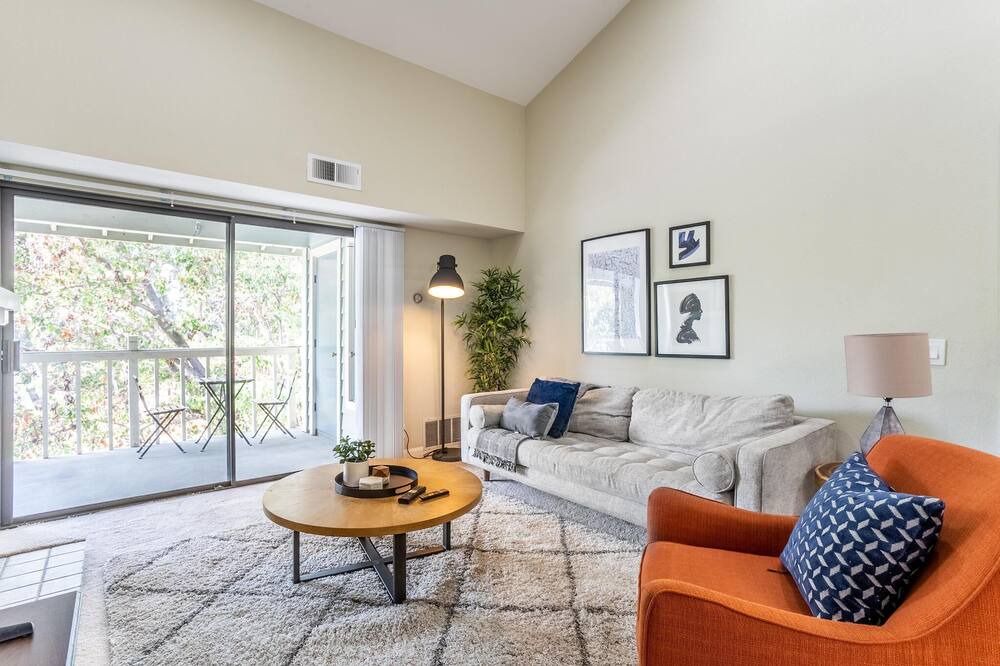 Photo of Livingroom in Centerville