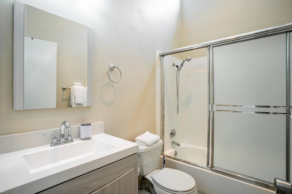 Photo of Bathroom in Centerville