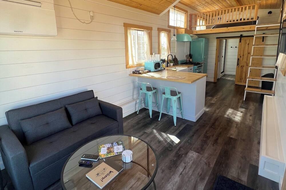 Photo of Livingroom in Fair Play