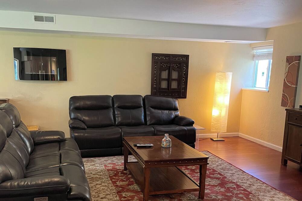 Photo of Livingroom in Tahoe Village