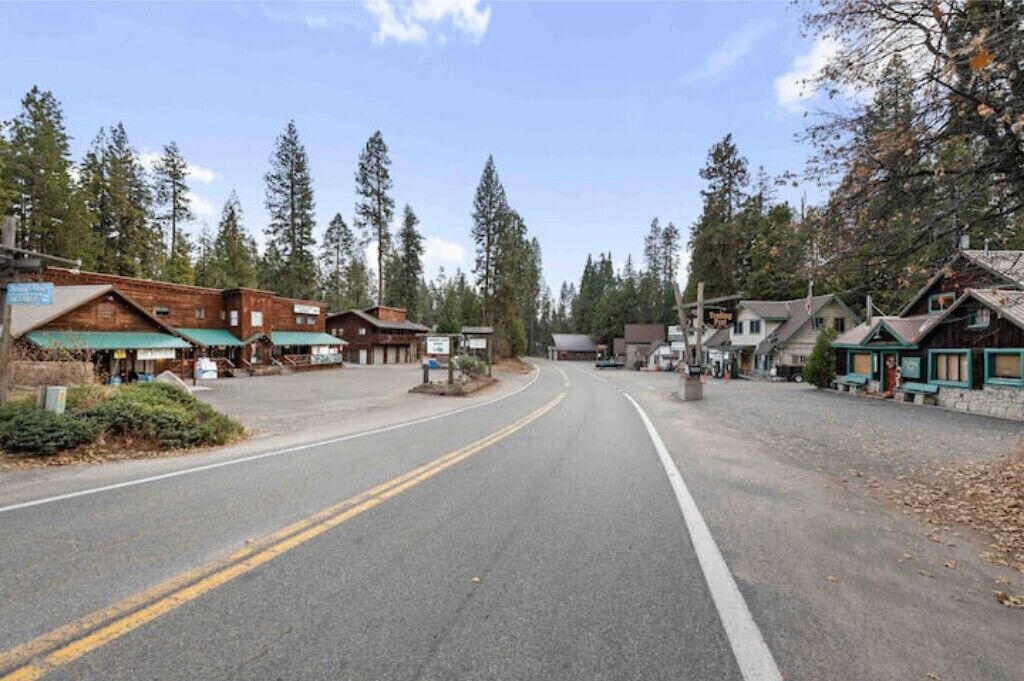 Photo of Others in Shaver Lake