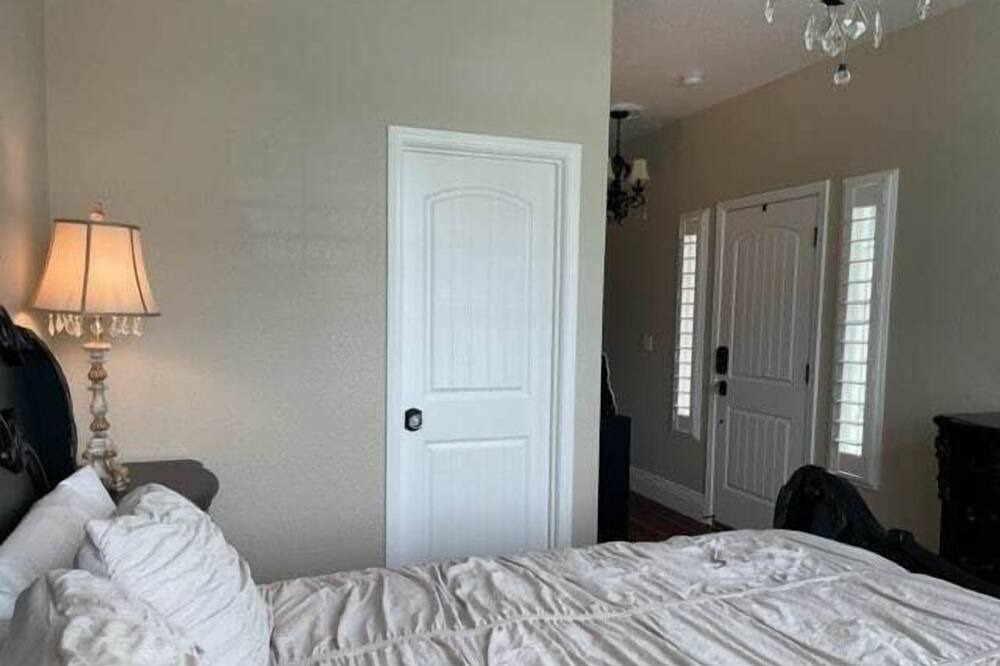 Photo of Bedroom in Tulare