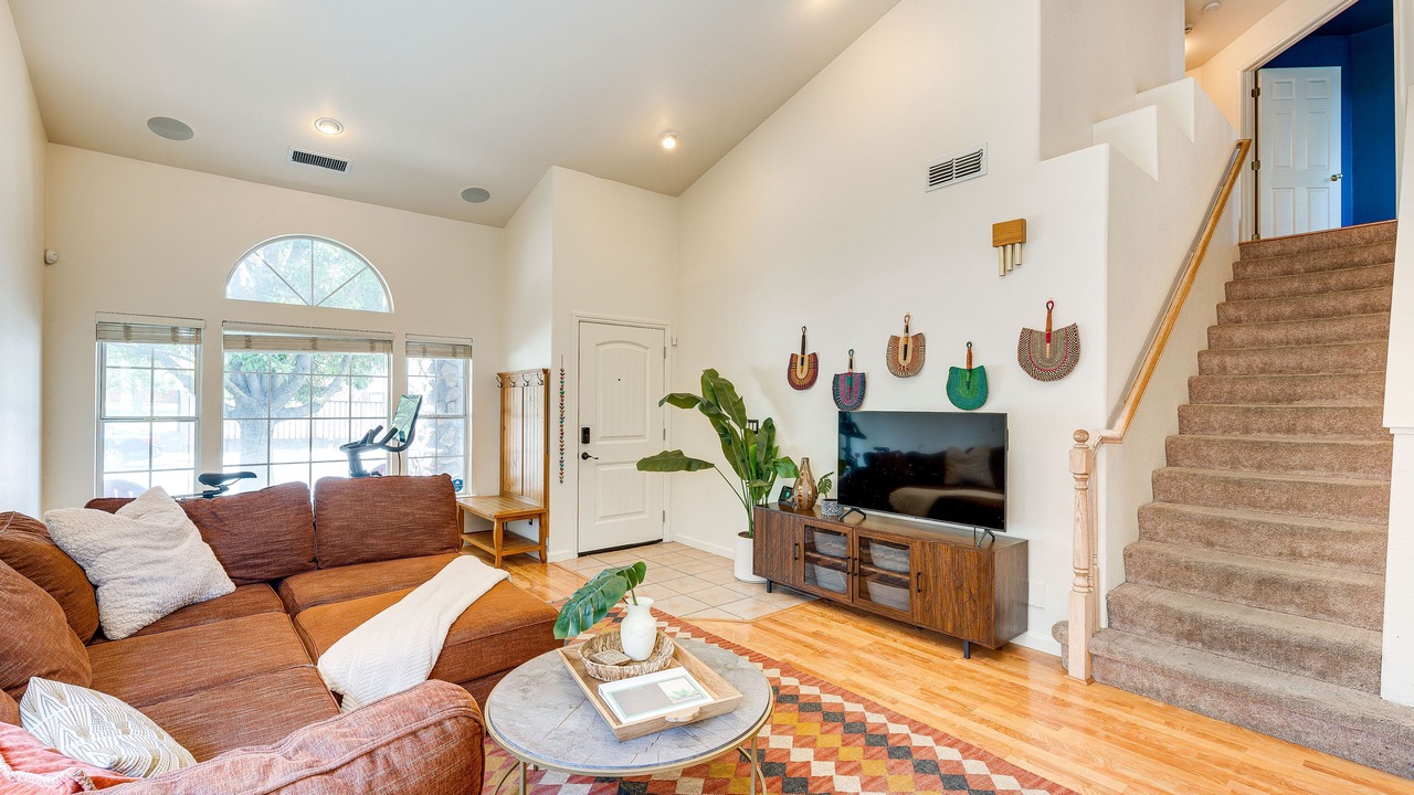 Photo of Livingroom in Sacramento