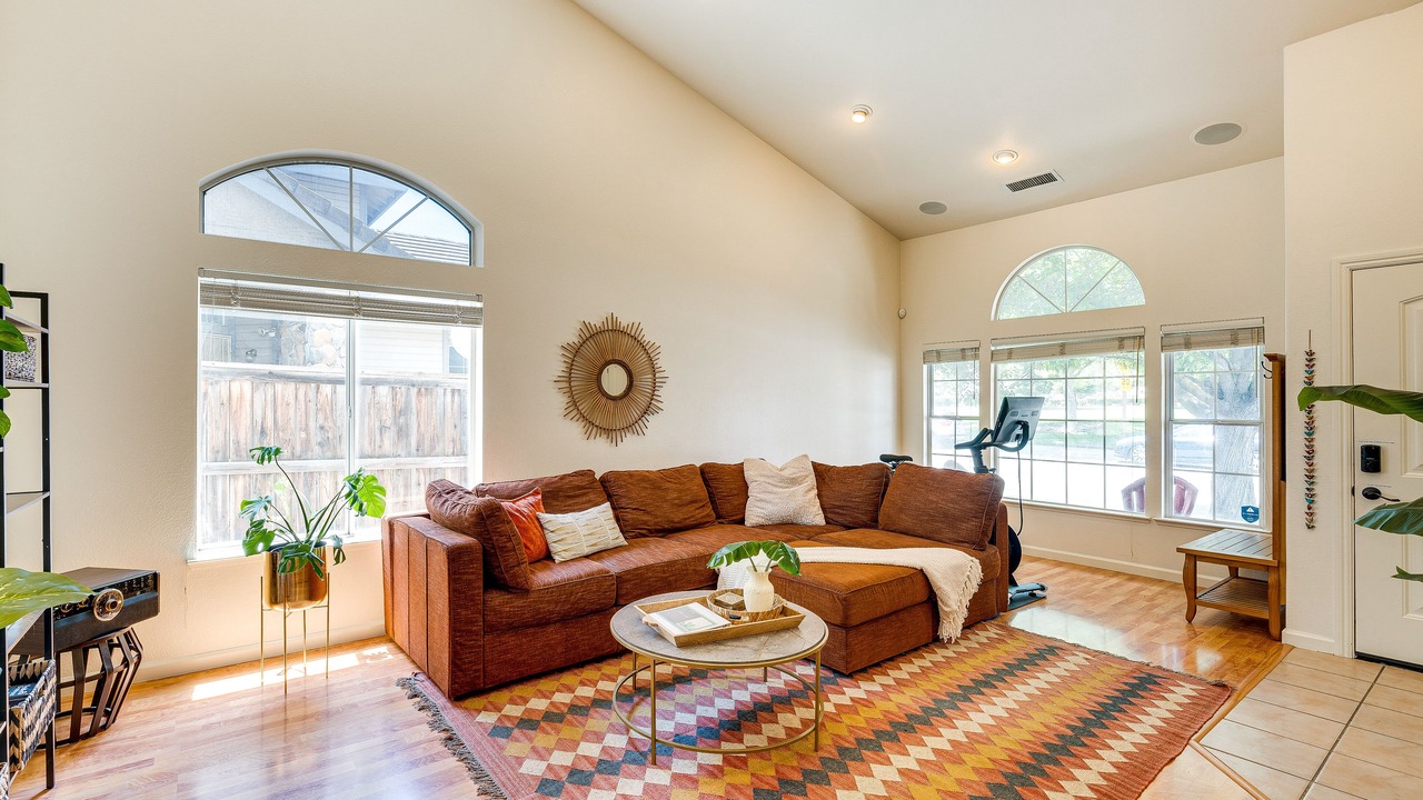 Photo of Livingroom in Sacramento